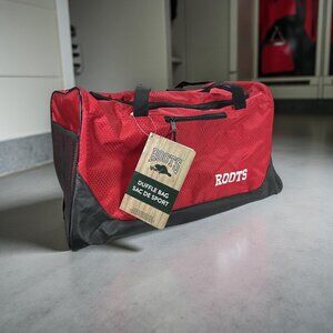 ROOTS Ripstop Duffle Gym Bag featuring a Shoulder Strap
